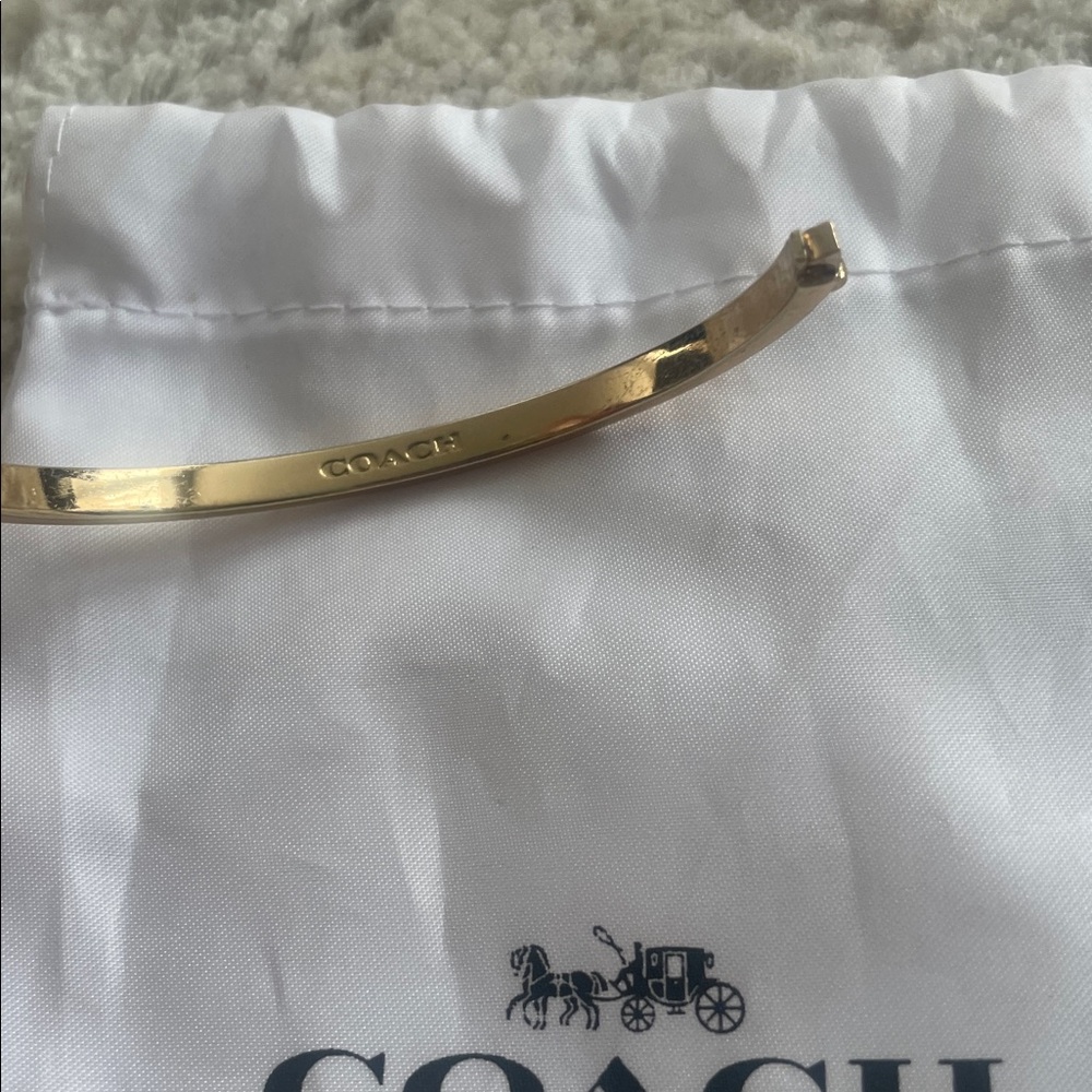 Coach Essential Hinged Bangle - Picture 5 of 5